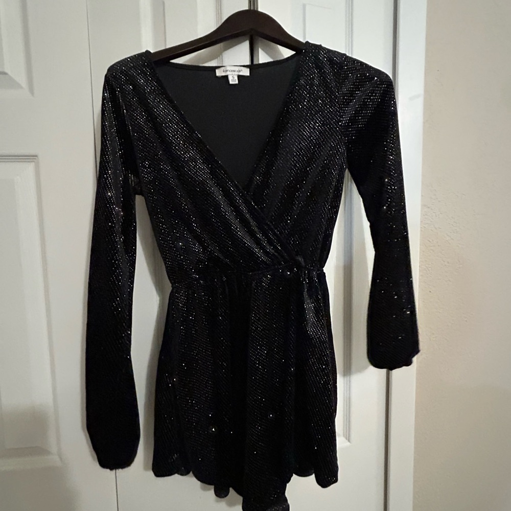 3 for $20 bundle! Black shimmer Long Sleeve Romper